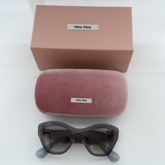NIB Miu Miu SMU 11P 52-22 ROY-0A7 Sunglasses